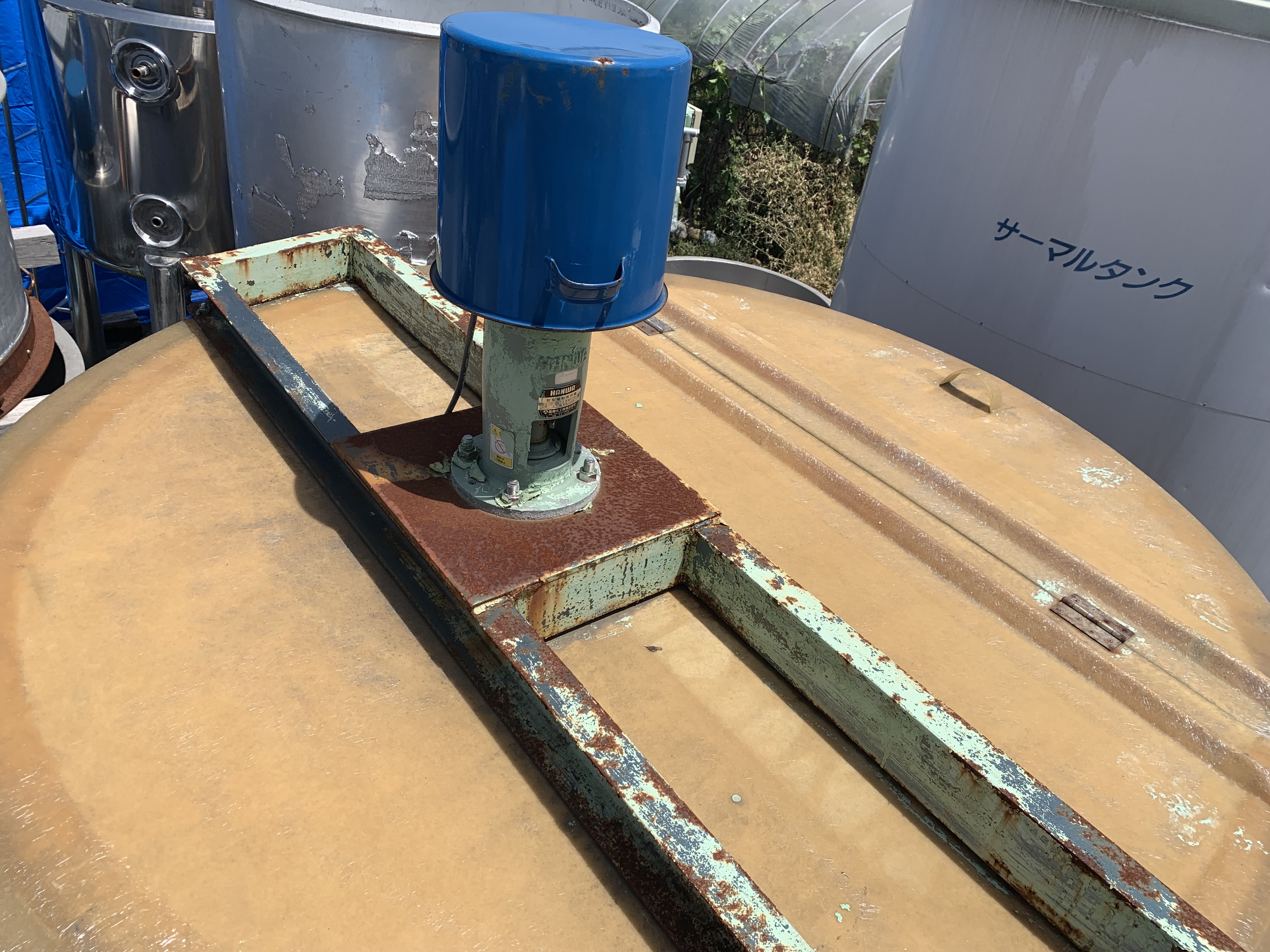 85　FRP　撹拌機　5000 L （ﾀﾝｸNo.なし）の画像