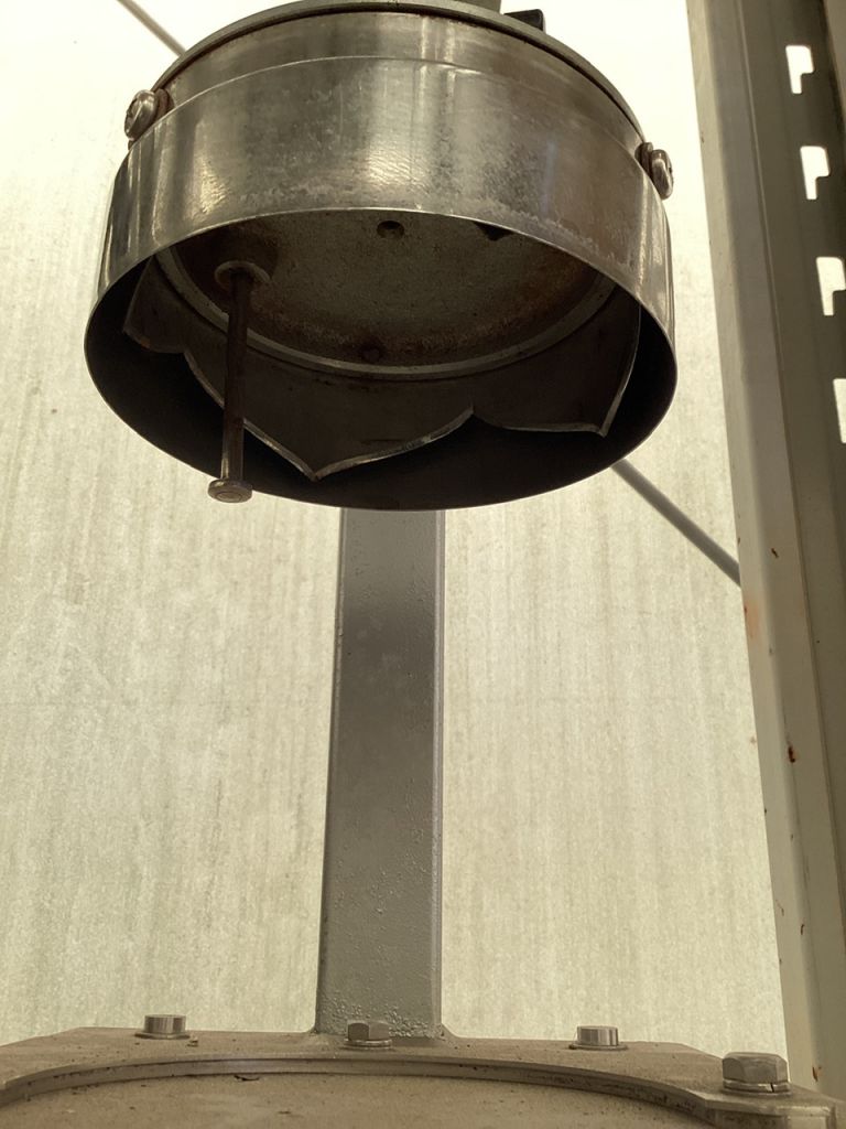 ドカイチ缶切　架台付の画像