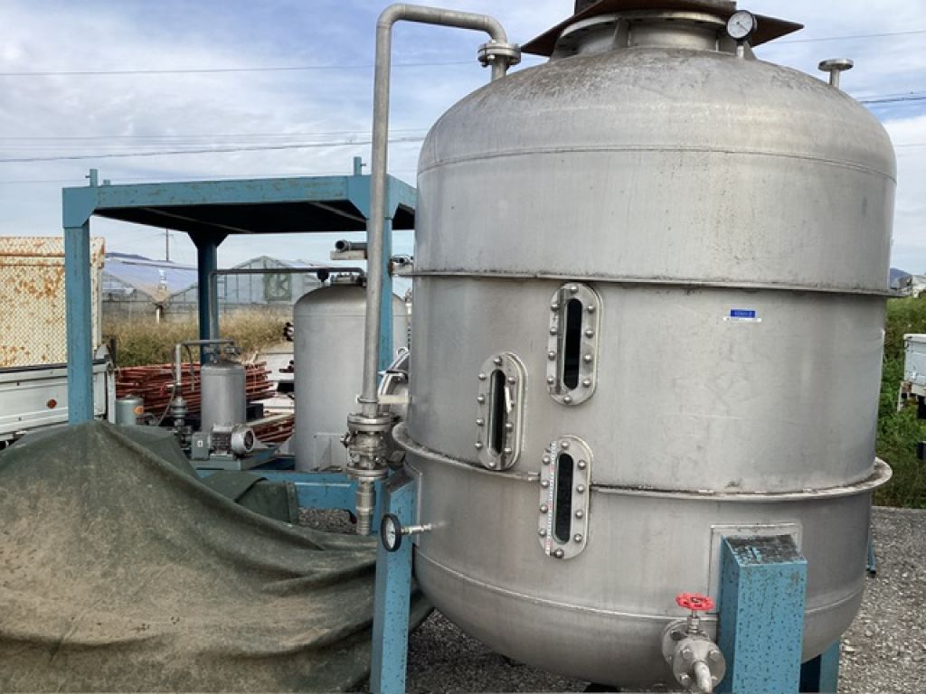 減圧蒸留（濃縮）装置の画像