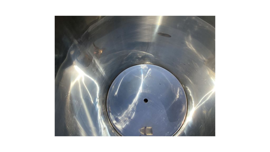 ステンレスタンク（1000L）の画像