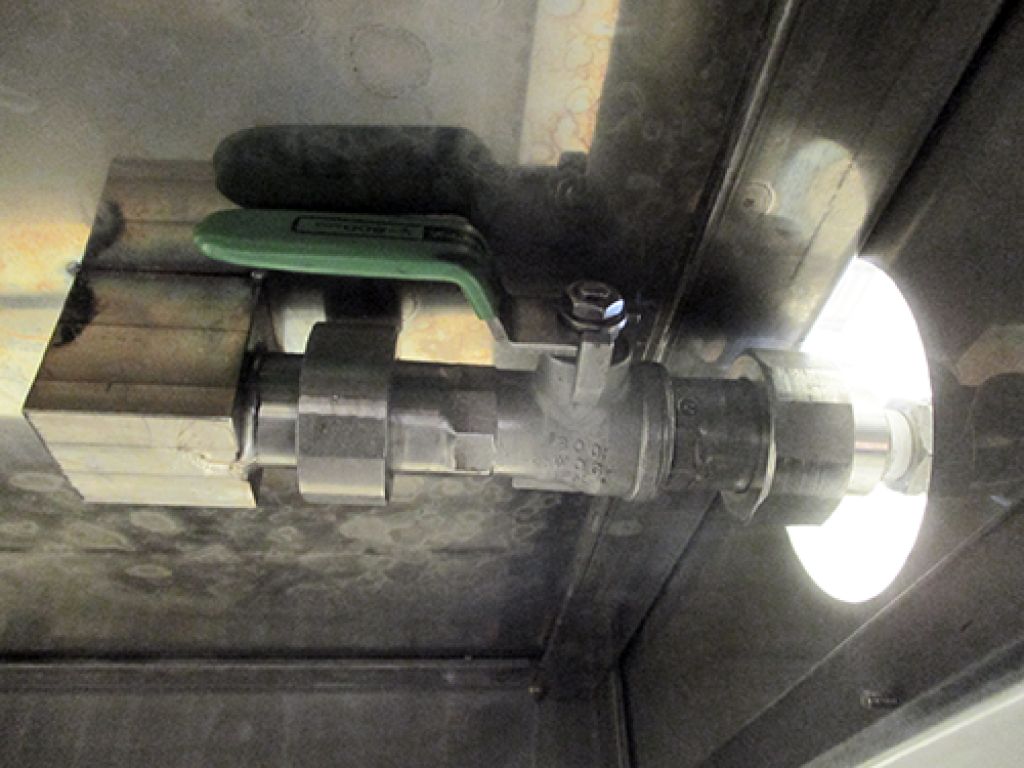 角型ステンレスタンク　架台付きの画像