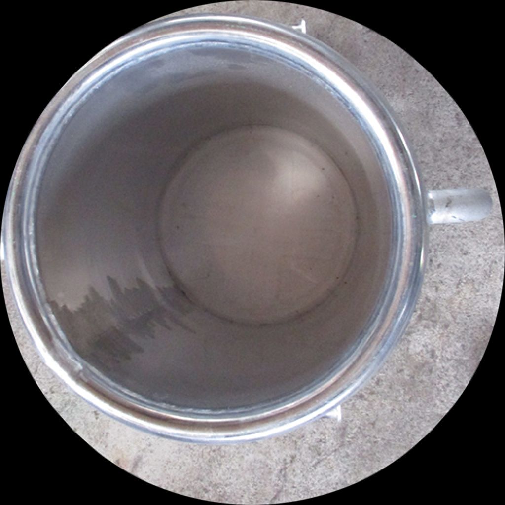 ステンレス発酵タンク（2基あり）の画像