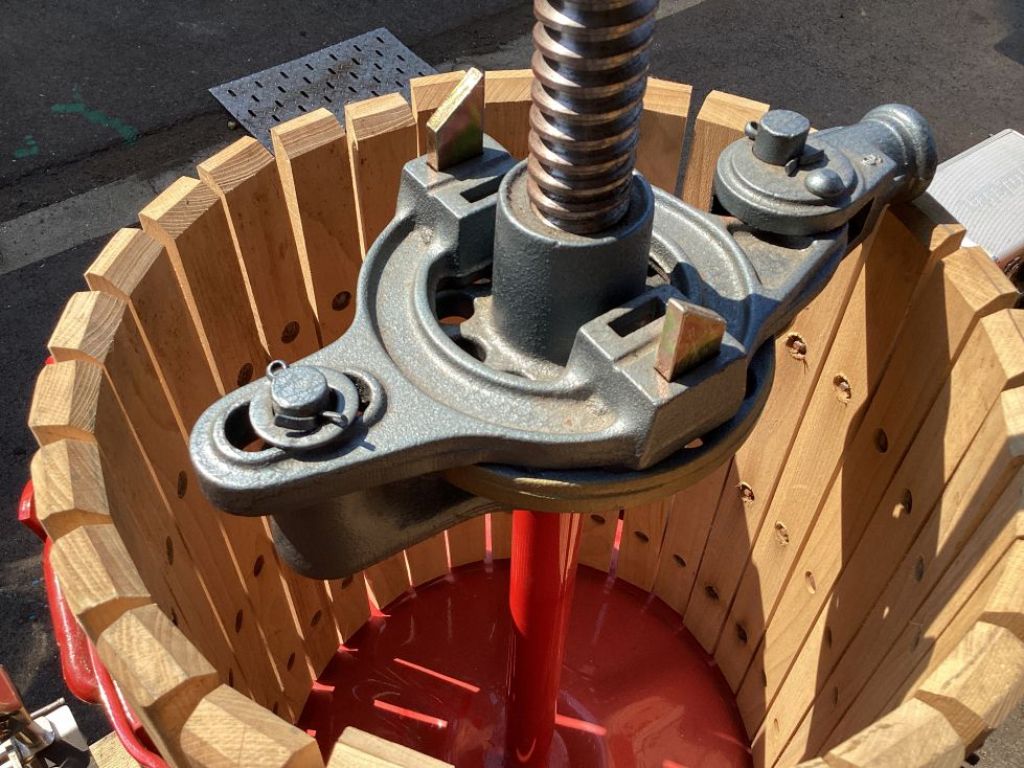 テスト圧搾機　縦型　ワイン用の画像
