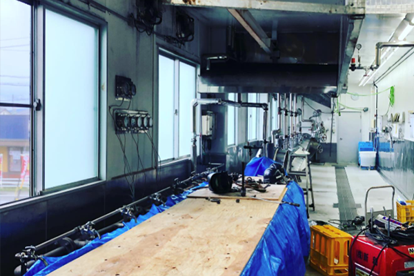 電動ホイストとレール交換工事